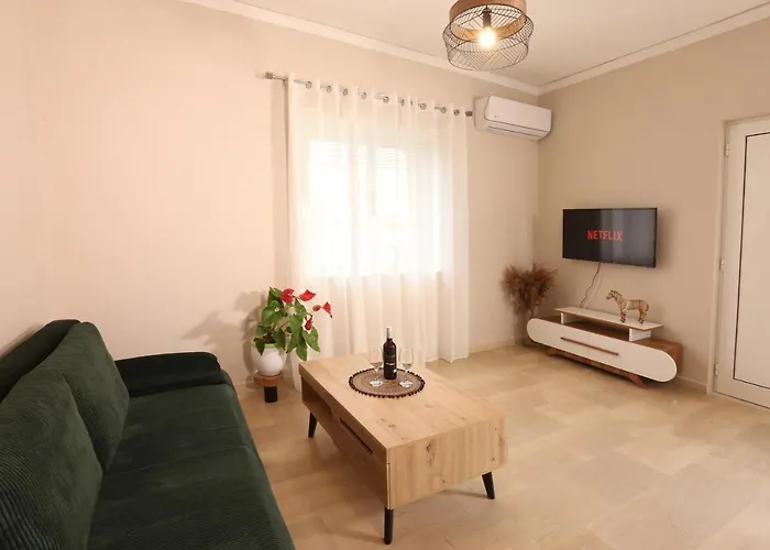 Anastasia Mare Home #B#
